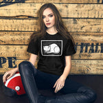 December Cat by Julie de Graag Unisex T-Shirt - Black Heather - Pulp & Stitch